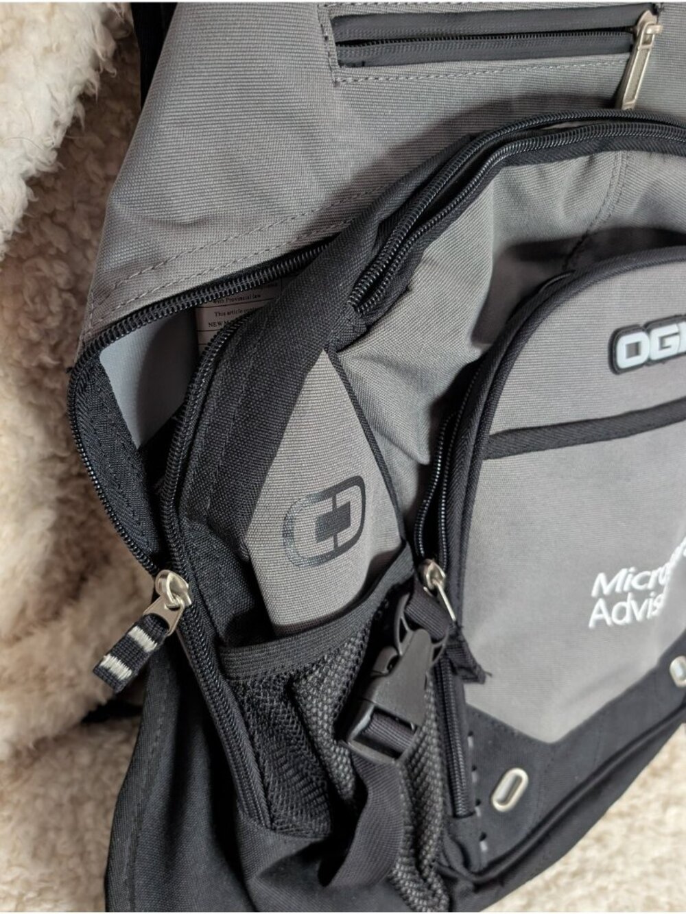 OGIO Techspecs Street Backpack Gray Black Laptop Sleeve Microsoft Advisor Bag - Picture 10 of 10